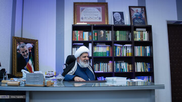 آنها که زمان حیات سردار سلیمانی به او فحش میدادند، الان سنگ او را به سینه میزنند/ رفاقت حاج قاسم با ظریف قدری بود که بعد از استعفا گفت برگرد و برگشت