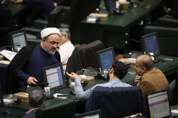 رمزگشایی از حملات یاران سعید جلیلی علیه رئیس قوه قضائیه؛ ارعاب اژه‌ای یا انتقام از او؟/ حمله با هدف انحراف افکار عمومی از چای دبش و کرسنت