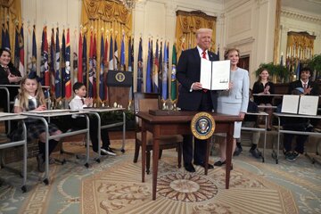 آموزش بدون وزارتخانه! / آغاز عصری نو در نظام آموزشی آمریکا