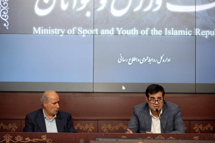 مهدی تاج: وزیر پیگیر قطعی برق در آزادی است؛ با قطبی مذاکره نداشتیم