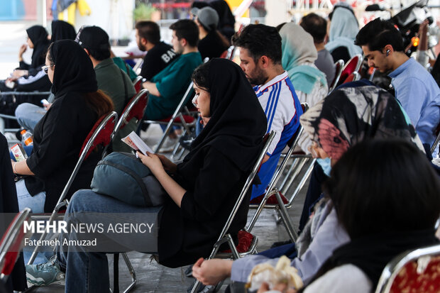 اهدای خون به حادثه‌دیدگان بندرعباس