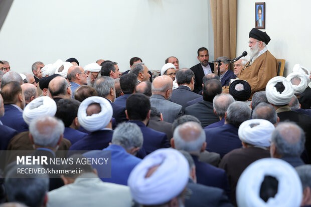 دیدار جمعی از مسئولان ارشد سه قوه با رهبر معظم انقلاب