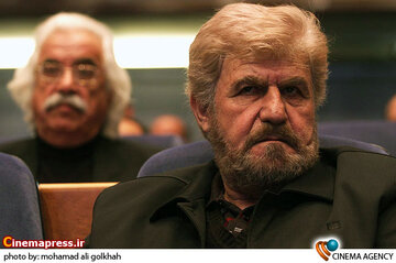 بستری شدن بازیگر کهنه‌کار در بیمارستان