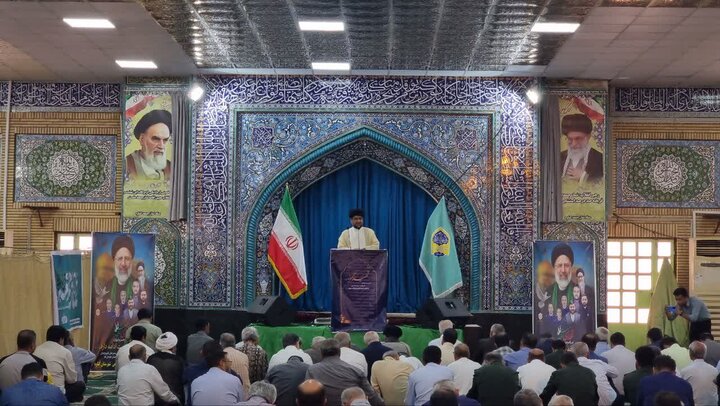 دستیابی به فناوری صلح آمیز هسته‌ای حق ملت ایران است