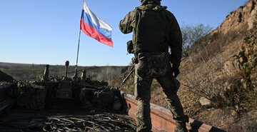 مذاکره مرحله به مرحله برای صلح اوکراین/ بهشتی‌پور: جنگ را با یک تماس یا توافق شفاهی نمی‌توان پایان داد