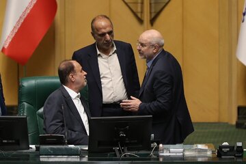 پیش بینی چهره نزدیک به قالیباف از رأی او در انتخابات هیأت رئیسه مجلس/ آتش زننده برجام کاندیدای نائب رئیسی می شود؟