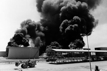 حمله نظامی پوششی برای جنگ روانی است / همبستگی مردمی تنها راه مقابله با تهاجم روانی دشمن