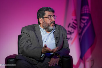 فواد ایزدی: هدف صهیونیست ها تجزیه ایران است/ انسجام ملی یعنی قرار گرفتن پشت رهبری و دوری از حاشیه