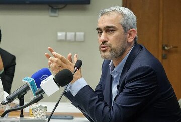 وزیر اقتصاد باید با بانک مرکزی هماهنگ باشد/ بغزیان: مهمترین اولویت وزیر آینده یک چیز است؛مالیات