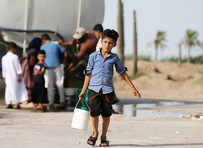 آبفای تهران: حجم بارندگی‌های تهران ۴۸ درصد کاهش یافته است / برای پنجمین سال پیاپی خشکسالی را تجربه می‌کنیم که رویدادی بی‌سابقه است / امسال را می‌توان استثنایی‌ترین سال به لحاظ شدت خشکسالی و کم‌بارشی در تاریخ ۶۰ سال اخیر نام برد / با بدمصرفان و پرمصرفان برخورد قانونی می‌کنیم؛ دیگر جای مماشات وجود ندارد