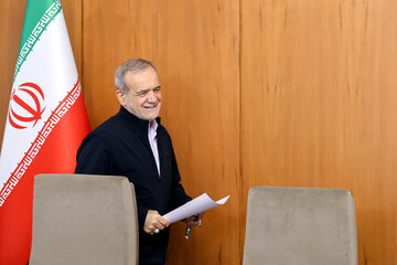 رجایی: پزشکیان استاندارها و فرماندارهایی منصوب کرد که شش دنگ برای جلیلی کار کردند/ هیچ‌وقت برای گفت‌وگو با مخالفان دیر نیست