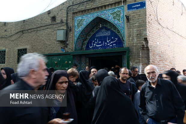 عزاداری تاسوعای حسینی در حسینیه سادات اخوی