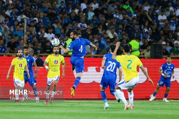 معرفی بازیکن توسط سیدورف و حل مشکل سرمربی؛ دو لژیونر در فهرست خرید