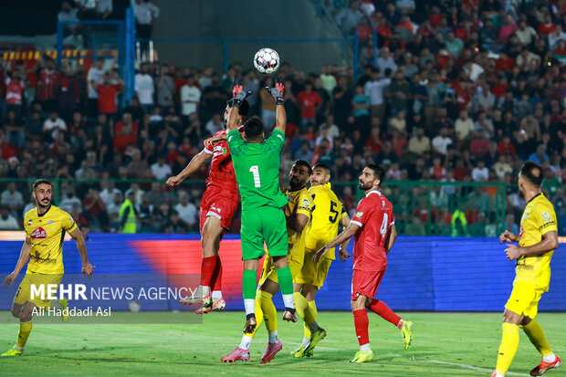 فرصت پنج هفته‌ای به هاشمیان در پرسپولیس؛ مدیریت مقصر است نه بازیکنان