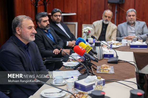 همایش گرامیداشت تشکل‌های شاهد و ایثارگر