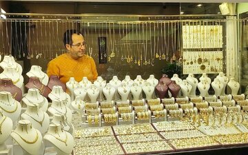 پیش‌بینی قیمت طلا و سکه در ۵ مهر ۱۴۰۴/ طلا از سد ۱۰ میلیون تومان عبور می‌کند؟