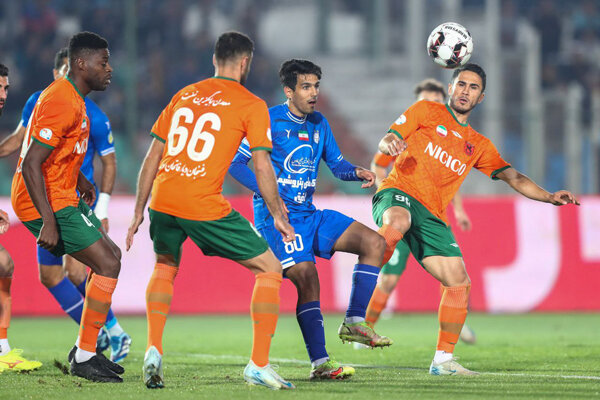 رونمایی از استقلالِ با ساپینتو ؛ آبی ها در اندیشه بازگشت به مسیر برد