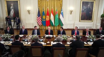 آمریکا می‌خواهد از دل مشغولی خود در خاورمیانه بکاهد/ آمریکا هم  خاورمیانه را ول کند، خاورمیانه آمریکا را رها نمی کند