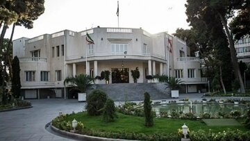 در آخرین حیاط دولت در آبان ماه چه گذشت؟/ توضیحات جدید وزیر نفت درباره نفتکش توقیف شده توسط سپاه؛ محموله متعلق به بانک صنعت و معدن بود