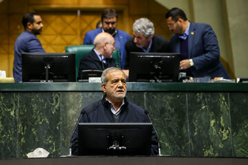 آنچه شما گفته‌اید/ وعده‌های پزشکیان برای حذف بودجه نهادهای ناکارآمد و ارقام لایحه بودجه ۱۴۰۵ و نارضایتی کاربران؛ در روی همان پاشنه چرخید!