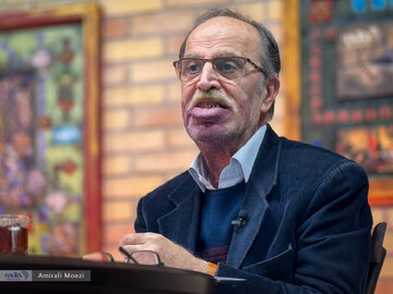 کامبیز نوروزی: در برابر تحرکات خلاف آزادی ملت، ساکت نمانیم/ «طرح صیانت۳»؛ کسب اجازه از صداوسیما حتی برای انتشار پستی در صفحه اینستاگرام!