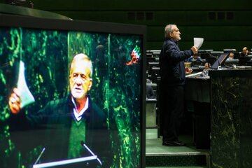 گزارش مرکز پژوهش‌های مجلس از وضعیت مالیات‌ها در بودجه ۱۴۰۵/ دولت از چه بخش‌هایی مالیات می‌گیرد؟