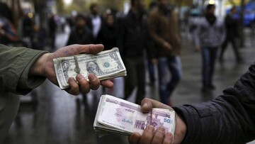 بازار طلا و سکه درگیر نوسان شدید/ وضعیت بازارها غیرعادی است؟