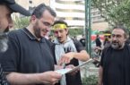 هنرمندان مقاومت به سوگ رهبر شهید نشستند هنرمندان مقاومت به سوگ رهبر شهید نشستند