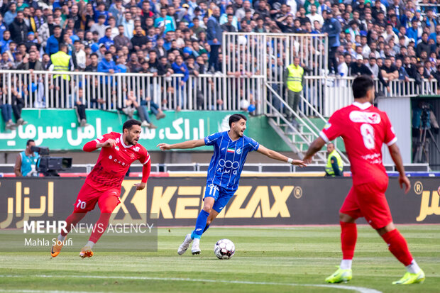 دربی ۱۰۷ و فرصت طلایی استقلال و پرسپولیس؛میتوان به فوتبال امیدوار بود