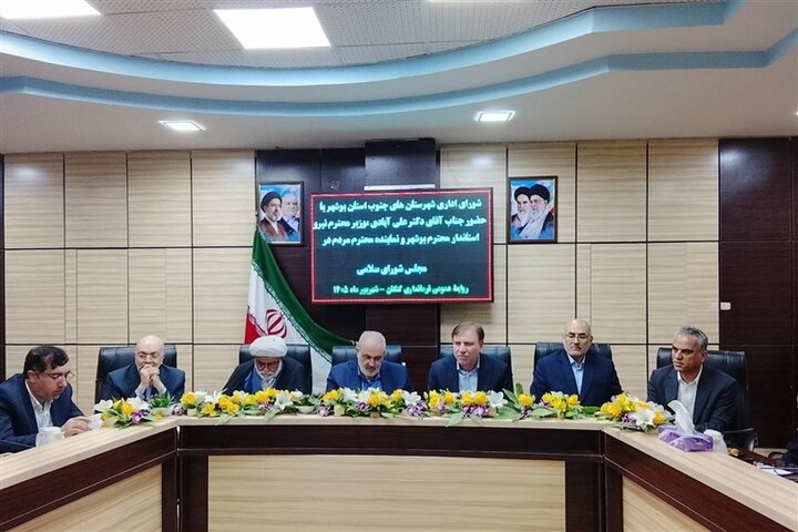 رئیس کمیسیون انرژی: ظرفیت آبشیرینکن دیر به ۵۰۰۰ مترمکعب افزایش یابد
