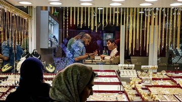 قیمت جدید طلا در بازار تهران امروز ۱۲ شهریور ۱۴۰۵/ طلا از نقطه اوج گذشت + جدول
