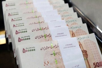 رئیس سازمان اداری و استخدامی خبر داد: دستور ویژه رییسجمهور برای ارتقای معیشت کارکنان