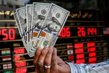قیمت دلار، یورو و انواع ارزها امروز ۲۱ مهر ۱۴۰۵ در زمان بسته شدن بازار/ دلار ۲۵۷ هزار تومان قیمت خورد + جدول